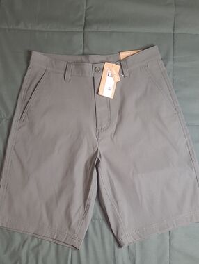 NWT Eddie Bauer Men's Flat Front Shorts - Army Green